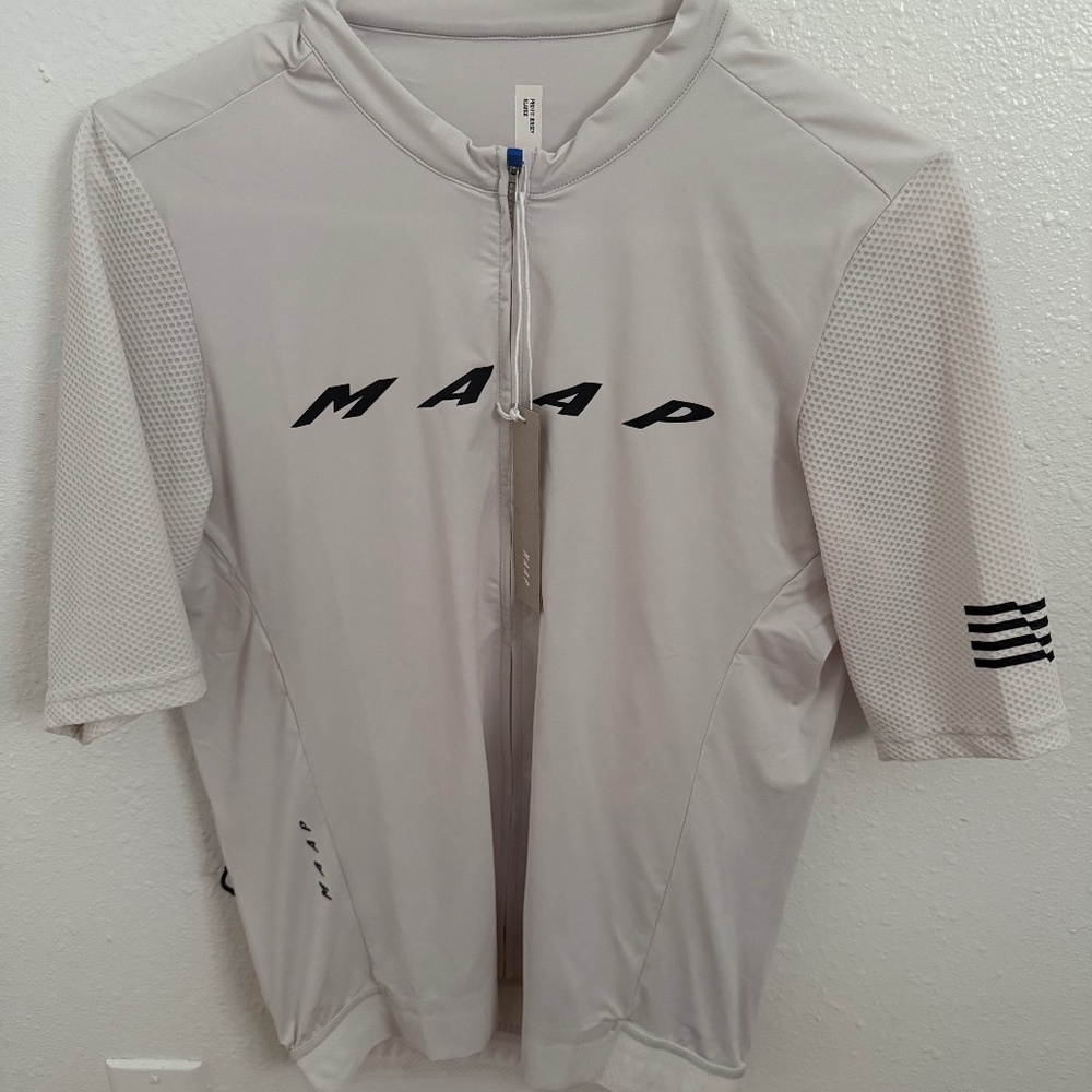 MAAP Evade Pro Base - Never worn